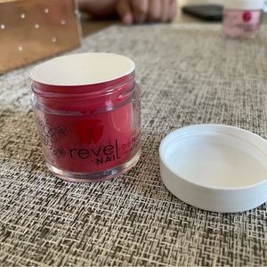 Revel dip powder red